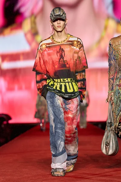 Look 39